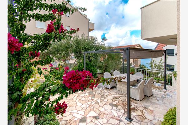 Apartment A2, for 6 persons