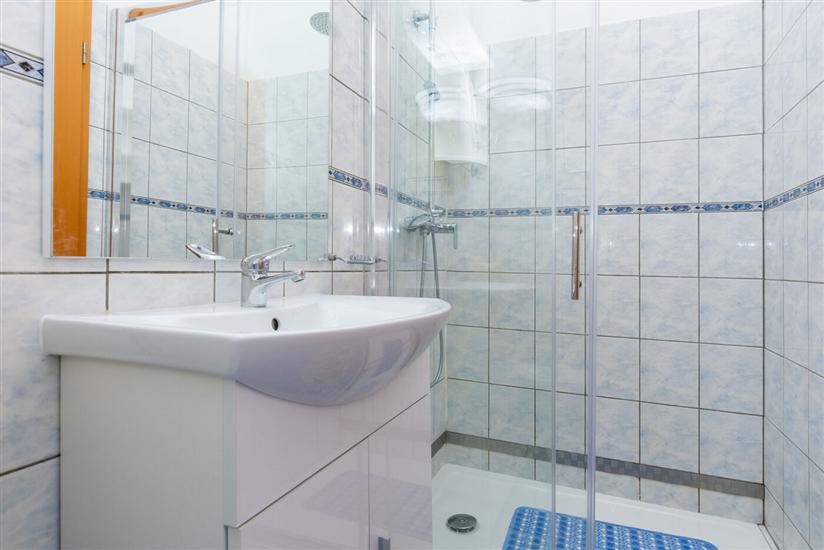 Apartment A2, for 3 persons