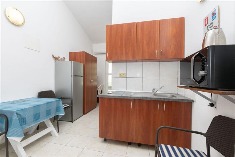 Apartment A2, for 3 persons