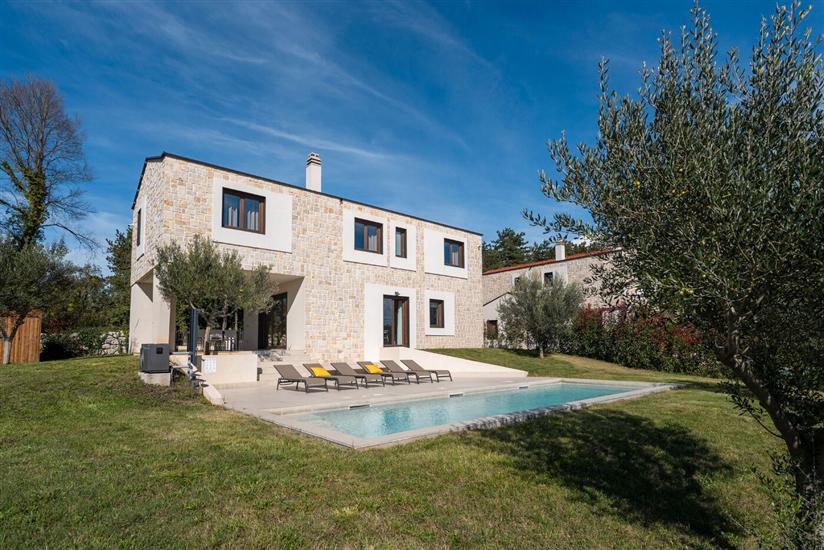 Villa Minerva s bazenom