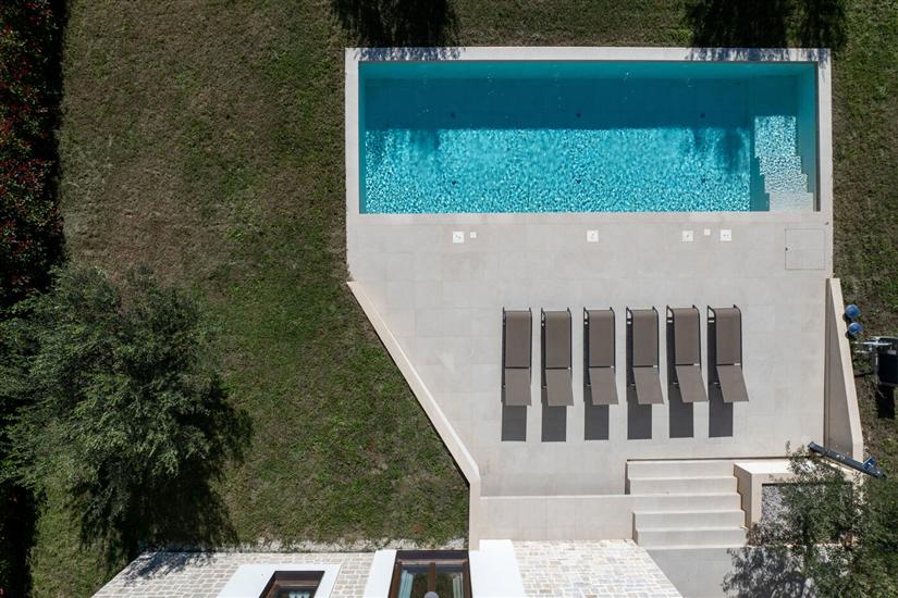 Villa Minerva s bazenom