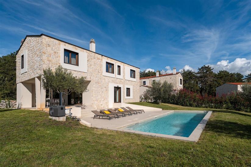 Villa Minerva s bazenom