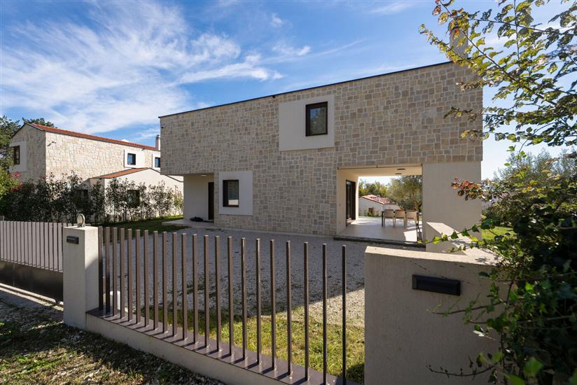 Villa Minerva s bazenom