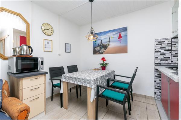 Apartment A4, for 3 persons