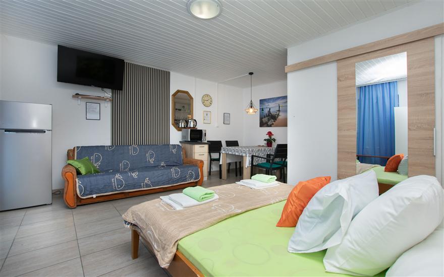 Apartment A4, for 3 persons