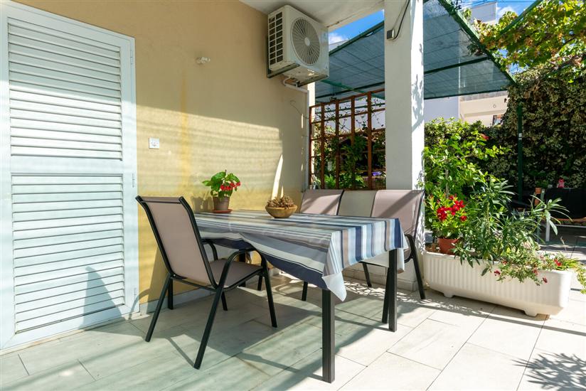 Apartment A4, for 3 persons