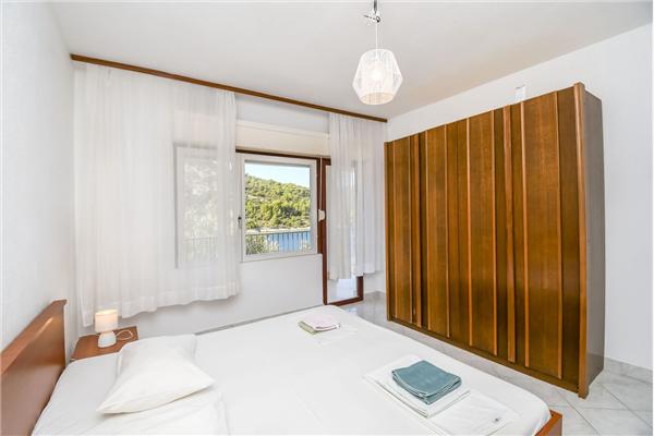 Apartment A1, for 7 persons