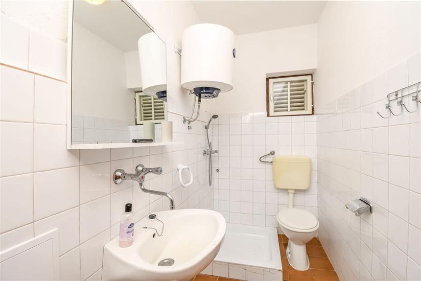 Apartment A1, for 7 persons