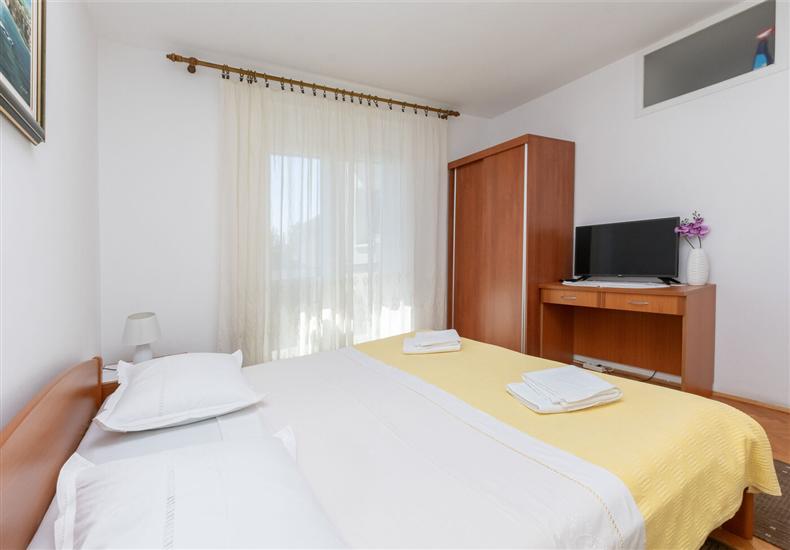 Apartment A1, for 3 persons
