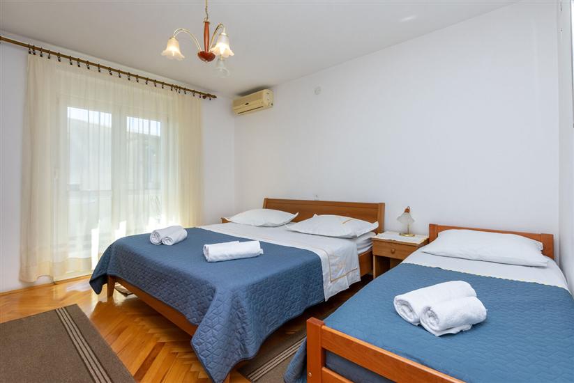 Apartment A2, for 3 persons