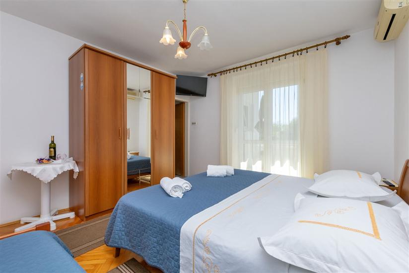 Apartment A2, for 3 persons