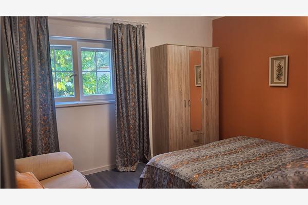 Apartment A2, for 6 persons