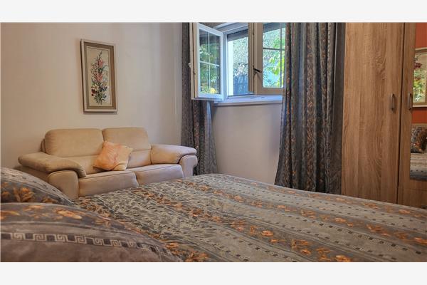 Apartment A2, for 6 persons