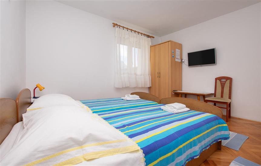 Apartment A3, for 5 persons