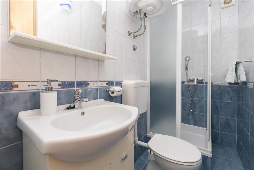 Apartment A3, for 5 persons