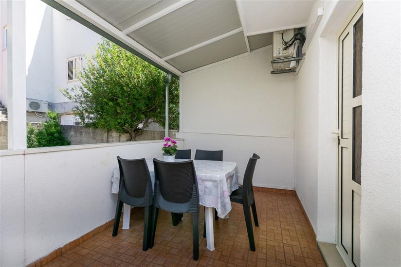 Apartment A3, for 5 persons