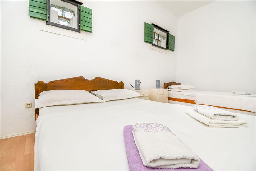 Apartment A2, for 3 persons