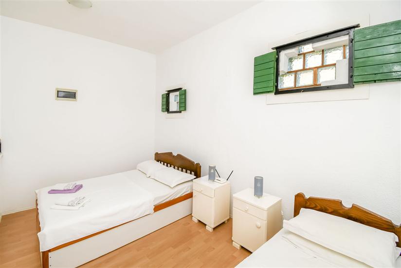 Apartment A2, for 3 persons