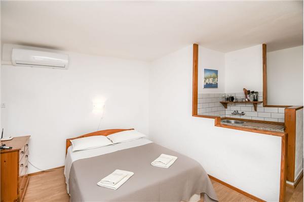 Apartment A5, for 2 persons