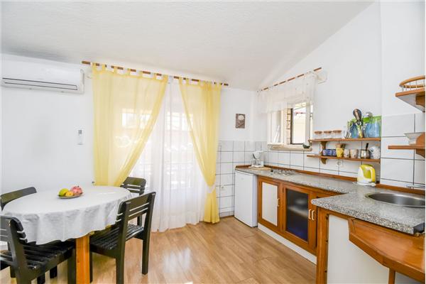 Apartment A6, for 3 persons