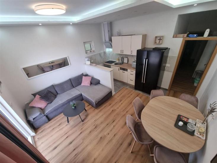Apartment A1, for 6 persons