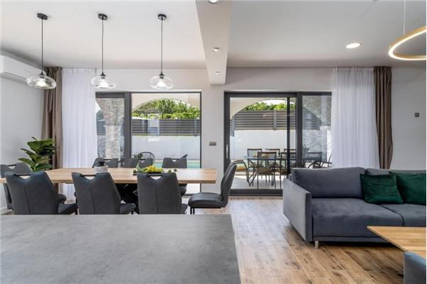 House K1, for 10 persons