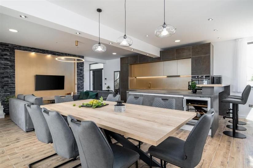 House K1, for 10 persons