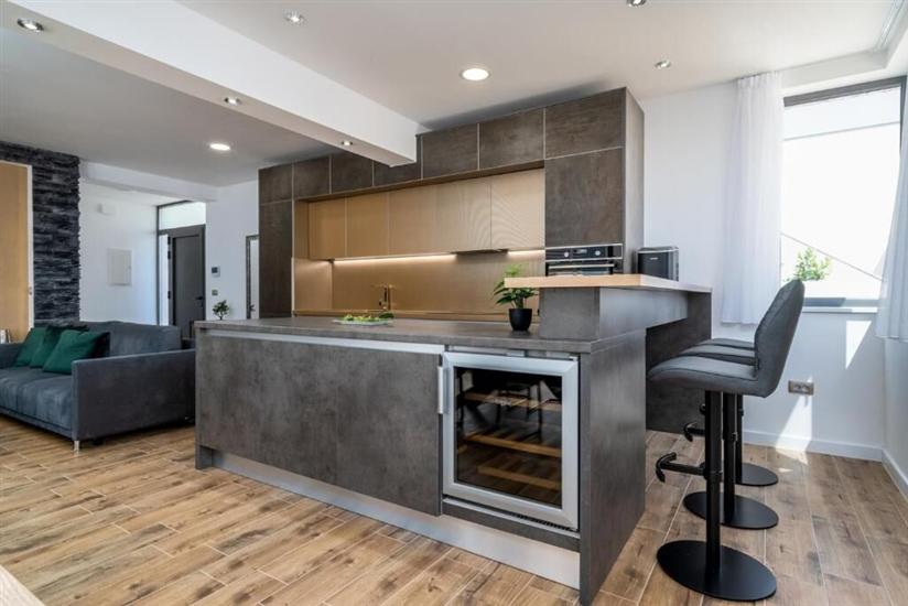 House K1, for 10 persons