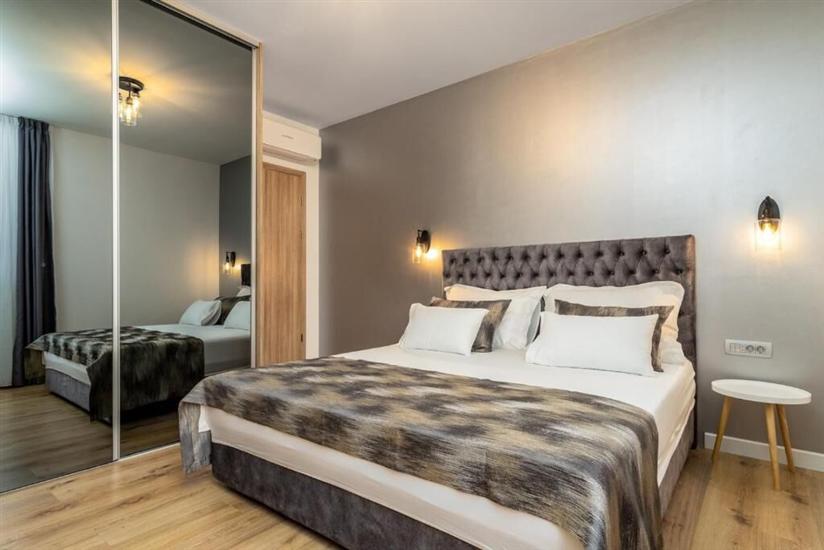 House K1, for 10 persons