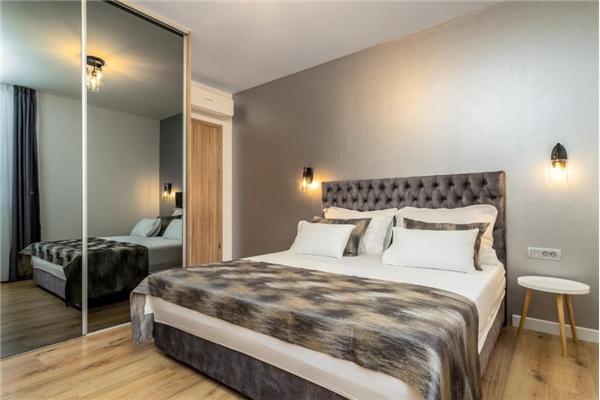 House K1, for 10 persons