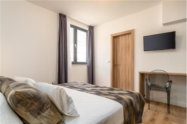 House K1, for 10 persons