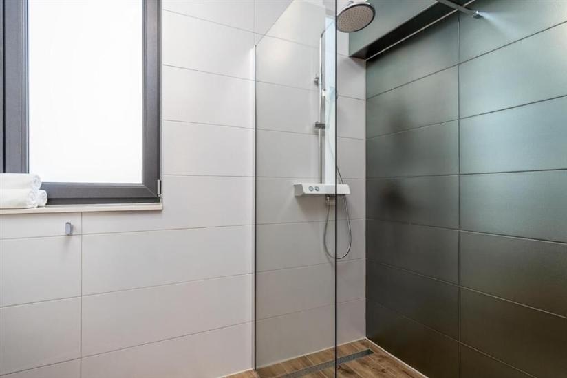 House K1, for 10 persons