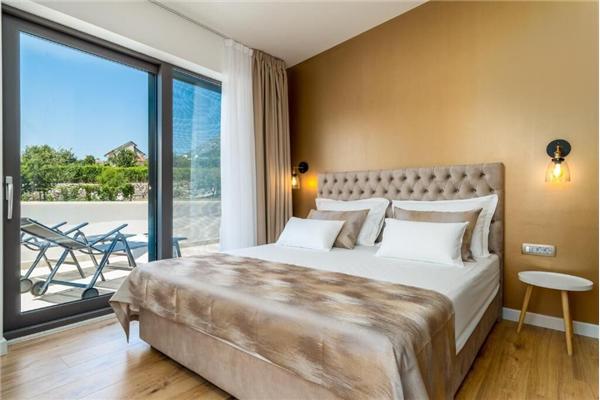 House K1, for 10 persons