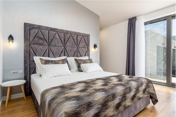 House K1, for 10 persons