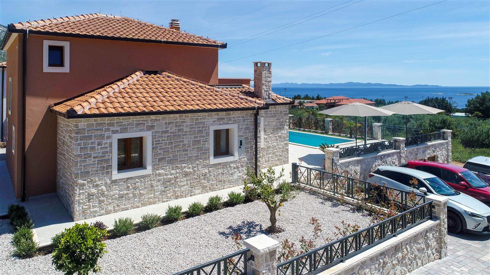 House K1, for 8 persons