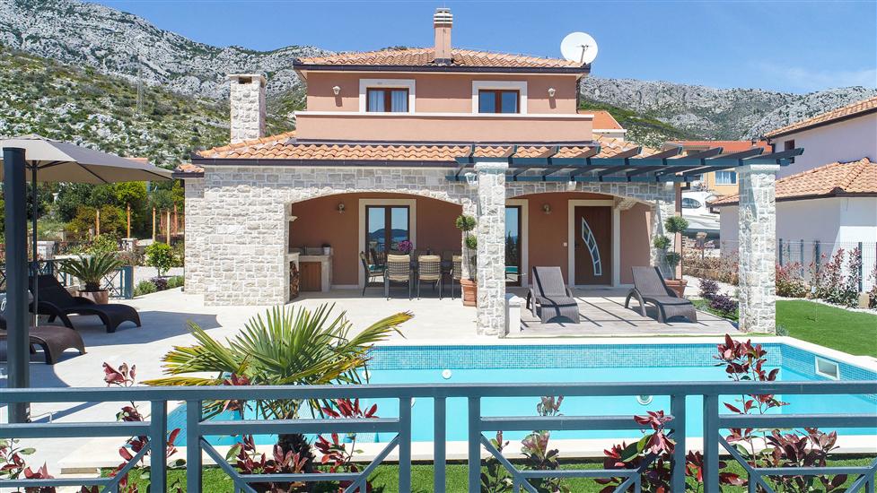 House K1, for 8 persons