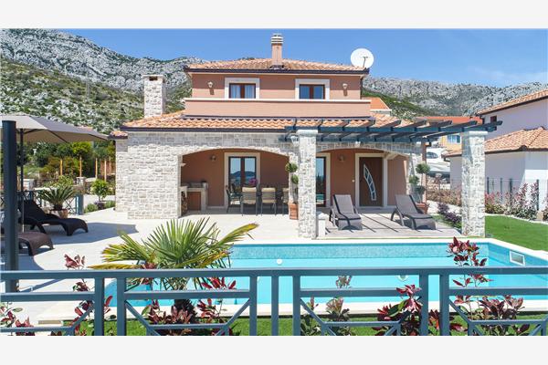 House K1, for 8 persons