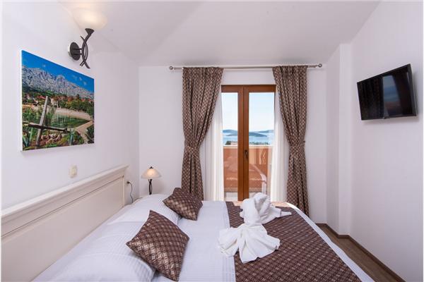 House K1, for 8 persons