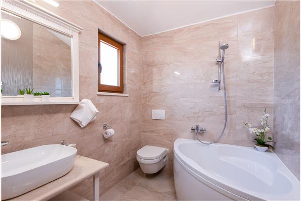 House K1, for 8 persons