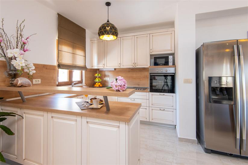 House K1, for 8 persons