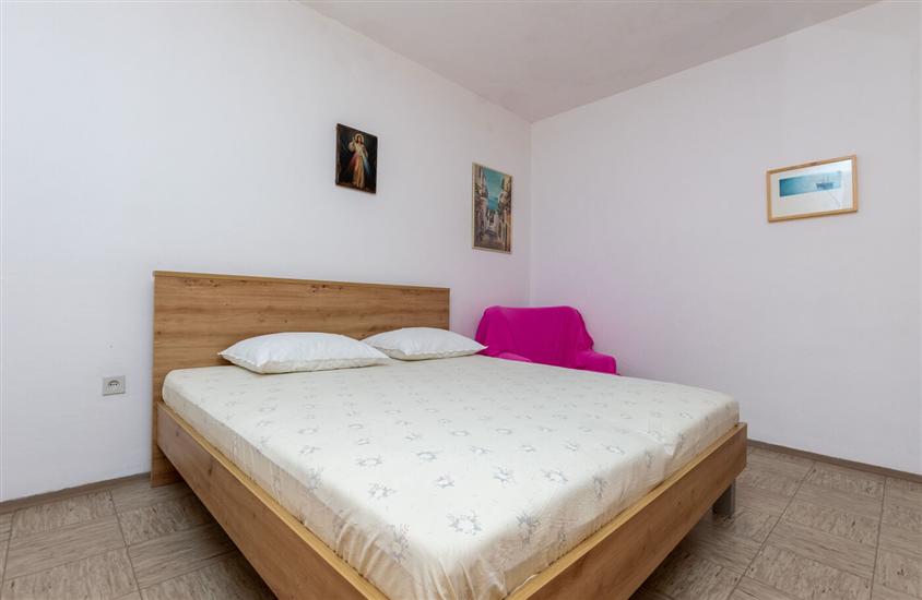 Apartment A2, for 5 persons