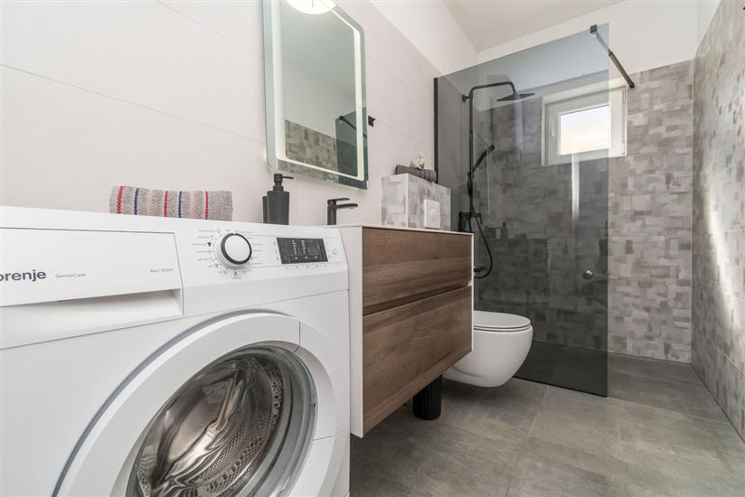 Ferienwohnung A1, für 8 Personen