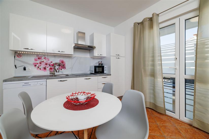 Apartment A4, for 4 persons