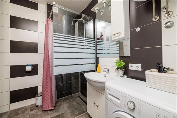 Apartment A5, for 5 persons