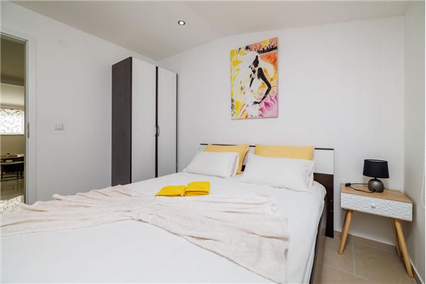 Apartment A5, for 5 persons