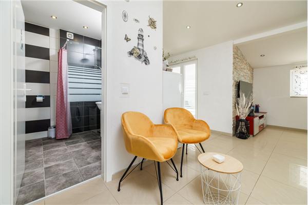 Apartment A5, for 5 persons