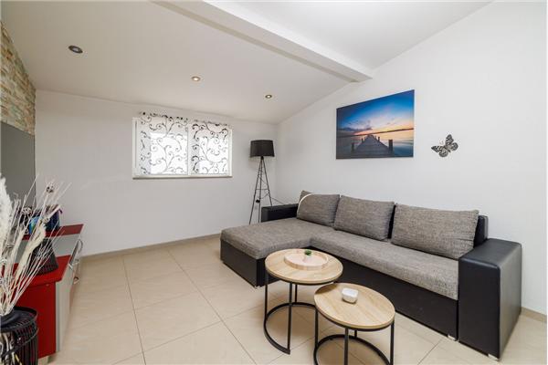 Apartment A5, for 5 persons