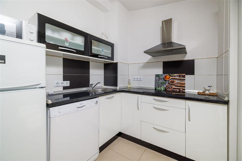 Apartment A5, for 5 persons