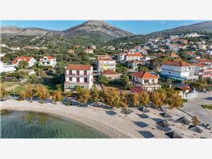 Hiša VesnaD Seget Vranjica, Kvadratura 73,00 m2, Oddaljenost od morja 25 m