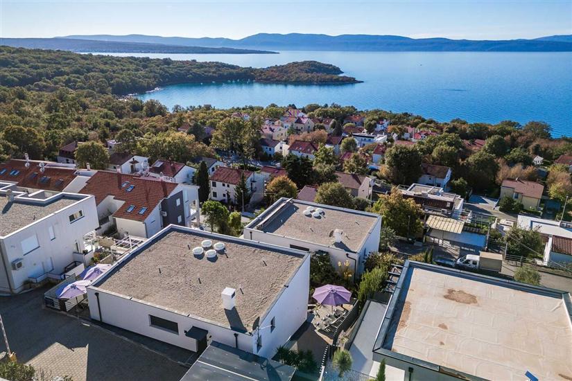 Apartment Island Beauty 2